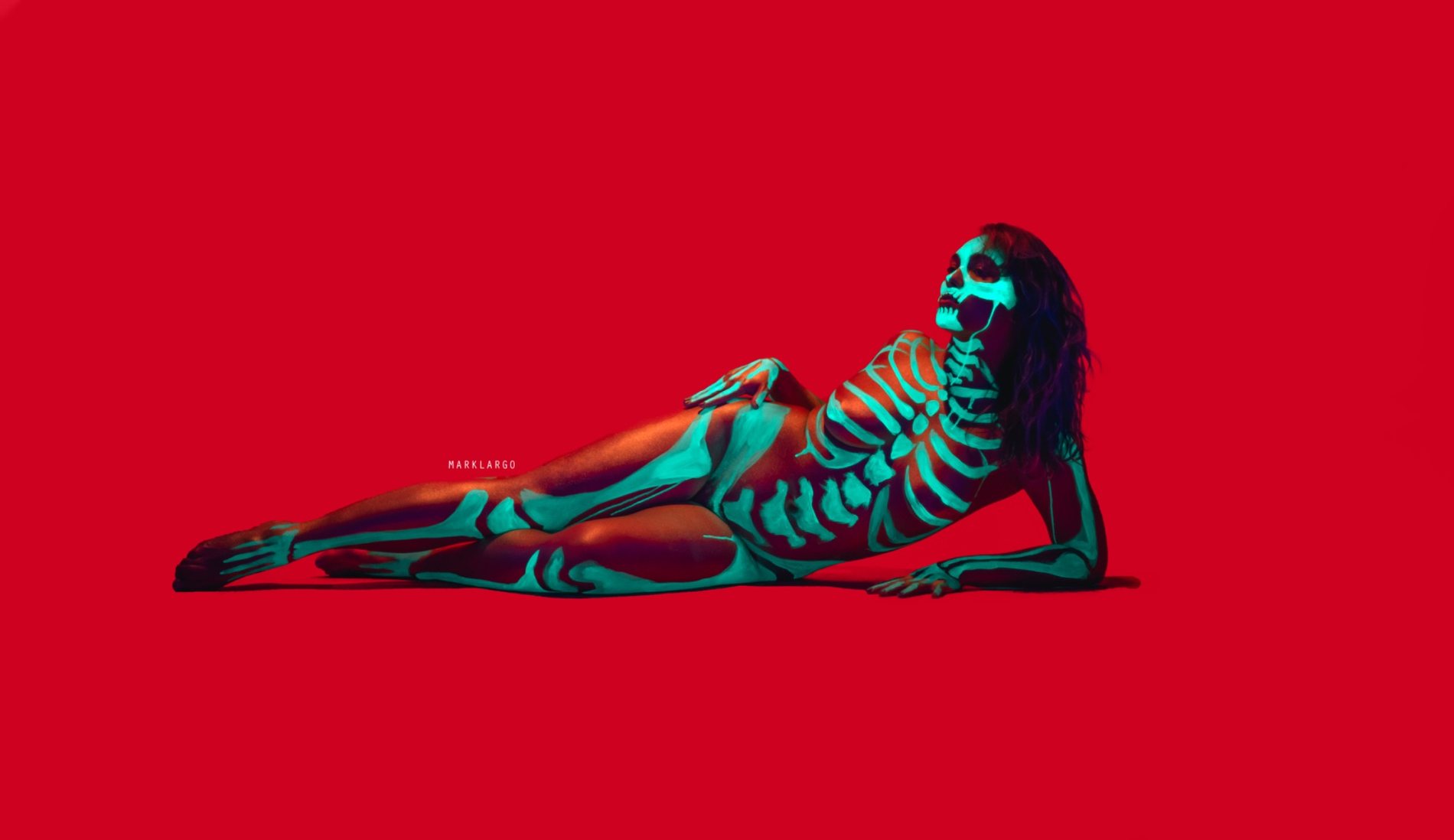Skeleton body paint
